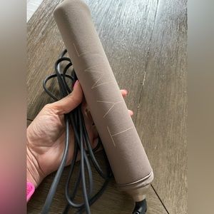 Tyme Iron. Like new. Used maybe 5 times.